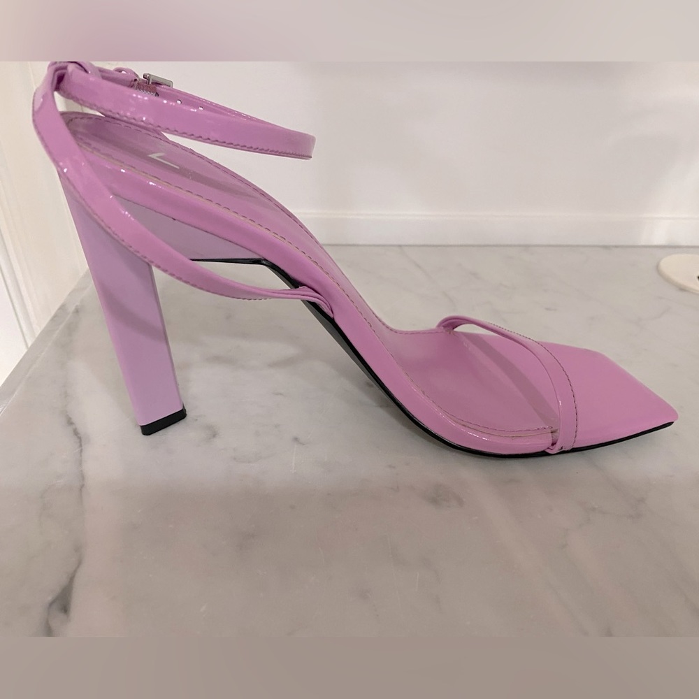 NWOT MARC FISHER LTD Arthur Women’s Patent Leather Ankle Strap Heeled Sandal - Picture 11 of 15